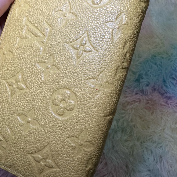 COPY - Louis Vuitton Zippy Wallet - Picture 9 of 9